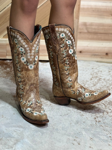 Zara Flowered Embroidery Boots