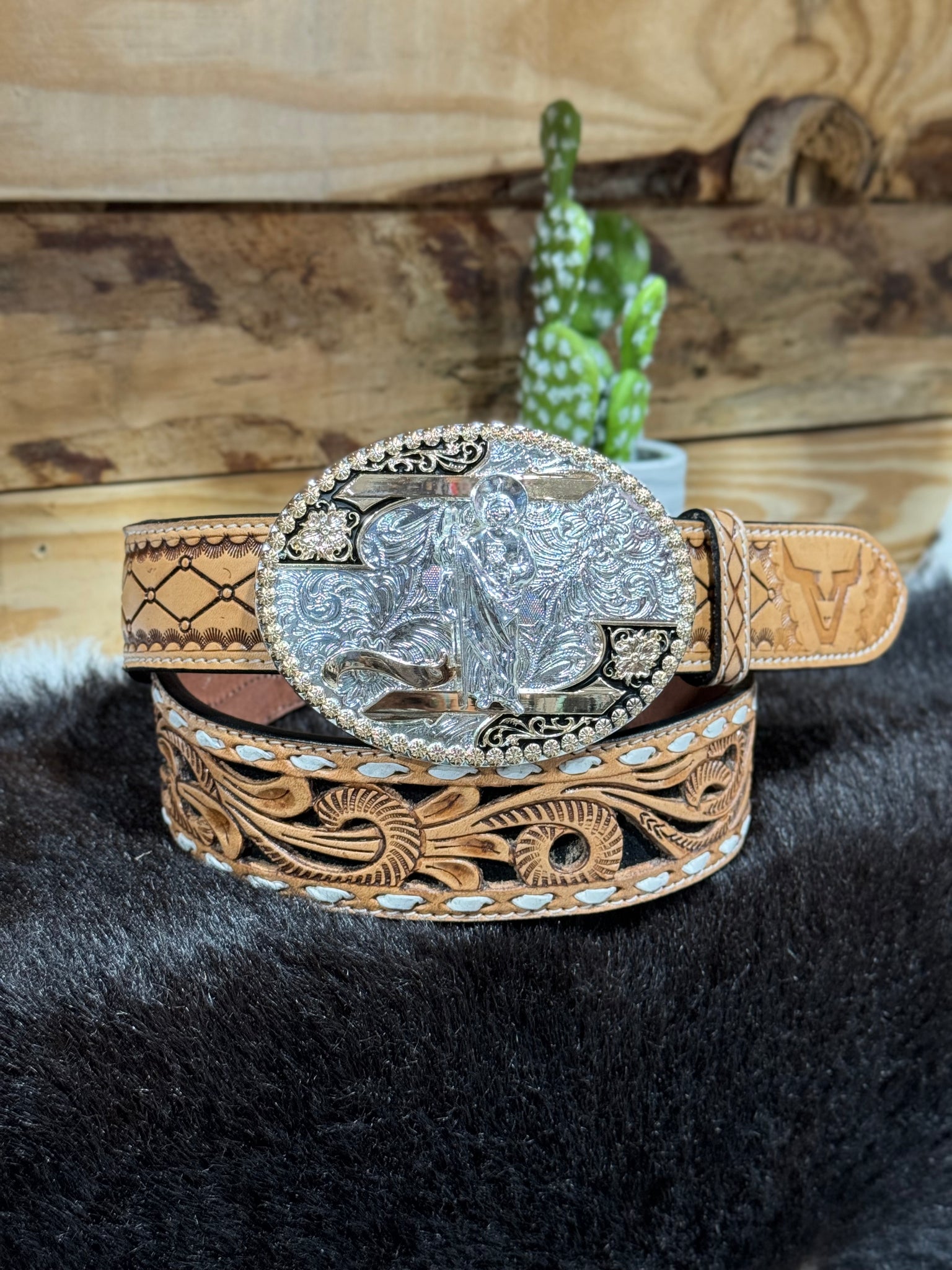 Floral Embossed Black Leather Belt San Judas Eli buckle Set