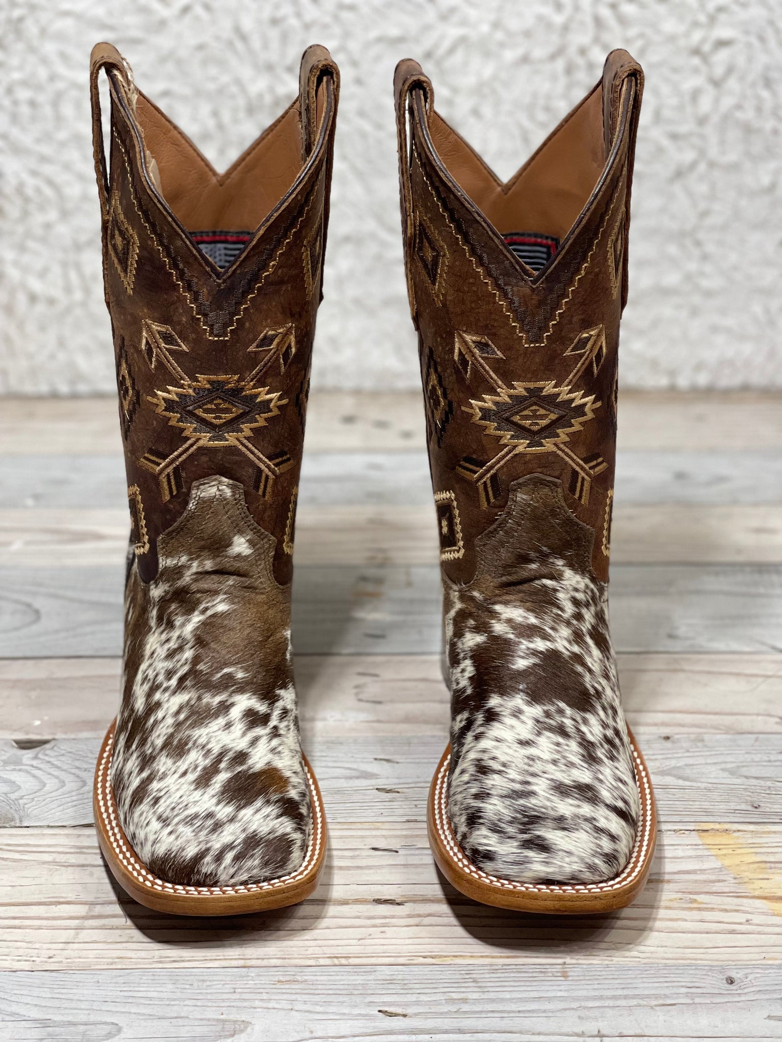 Exotic Cowhide Boot Hint of Brown 2 Size 6 Roman Valley Ranch