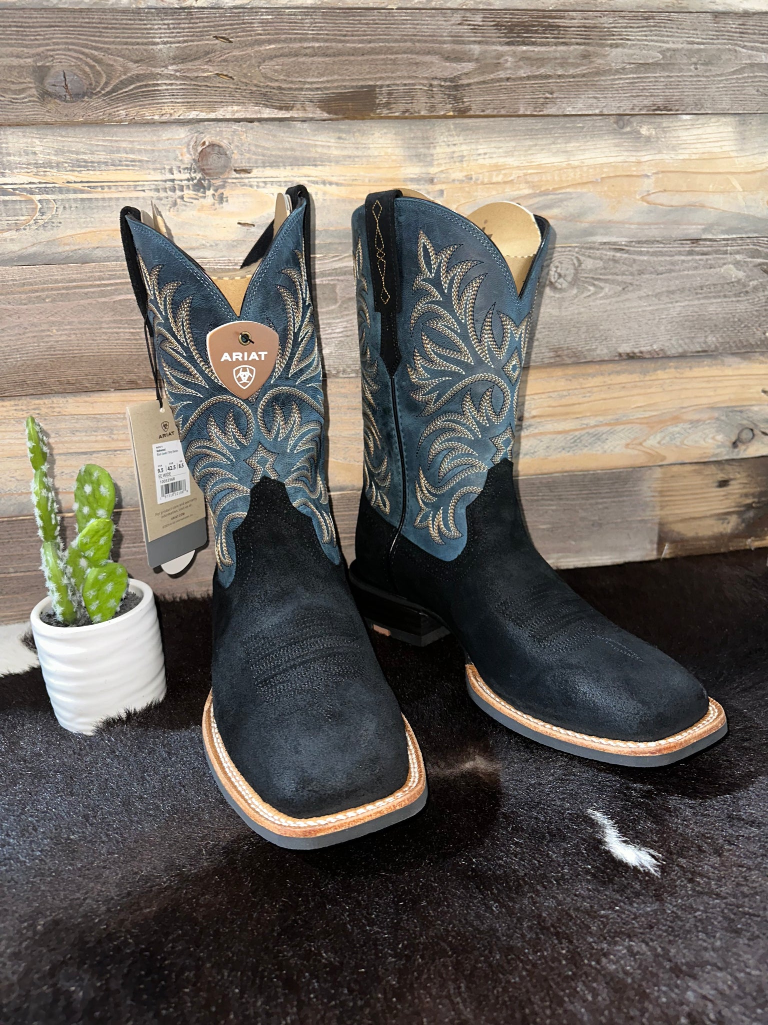 Ariat Oakwood Black Square Toe Boot - Main Image