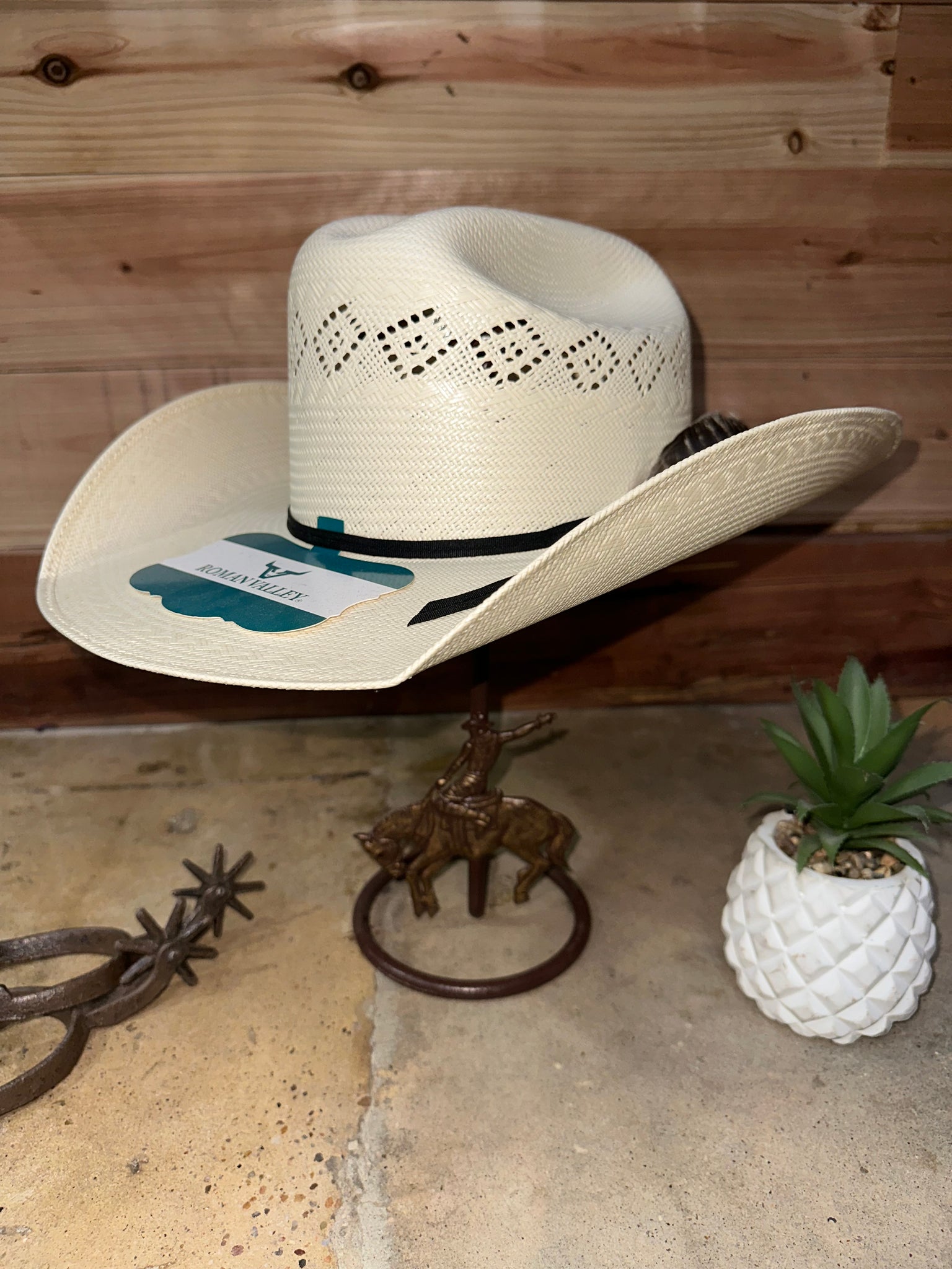 Roman Valley Top Diamond Straw Hat