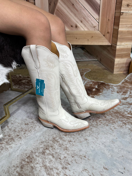 Pearl Bone Boot