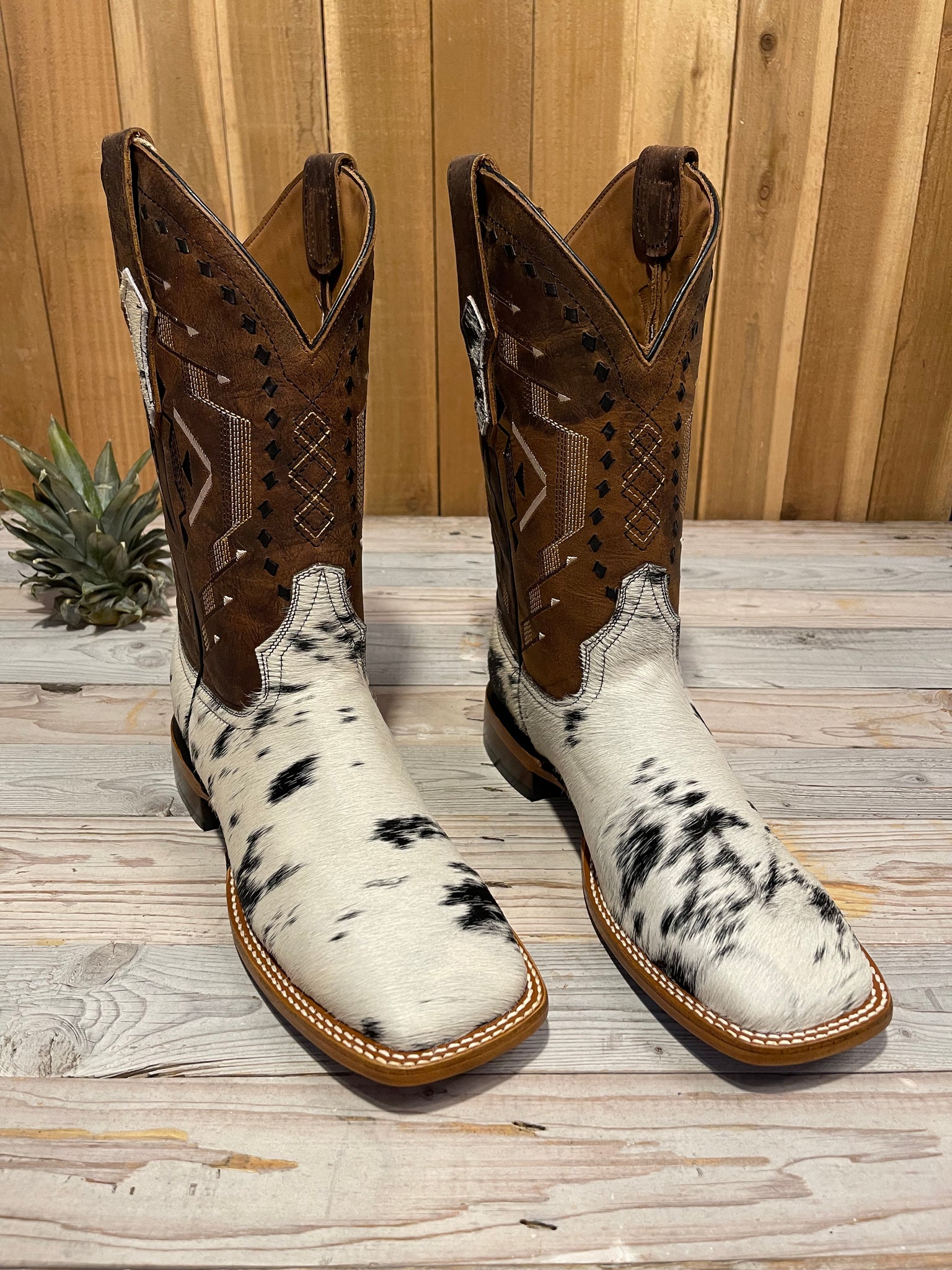 Exotic Leather Boot “Bucky” Cowhide Size 8.5