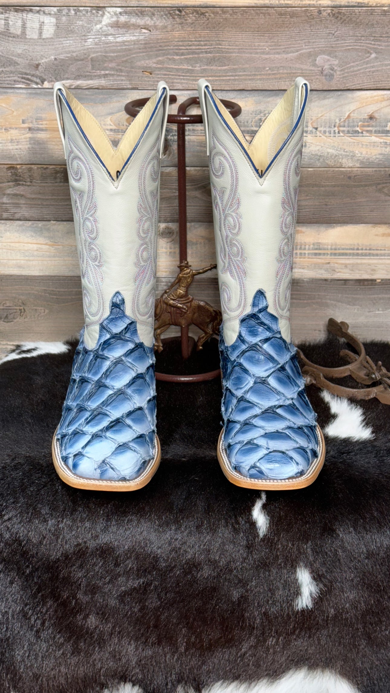 NEW ROPER men\'s big pirarucu fish embossed leather boot in vintage blue Men main image 3