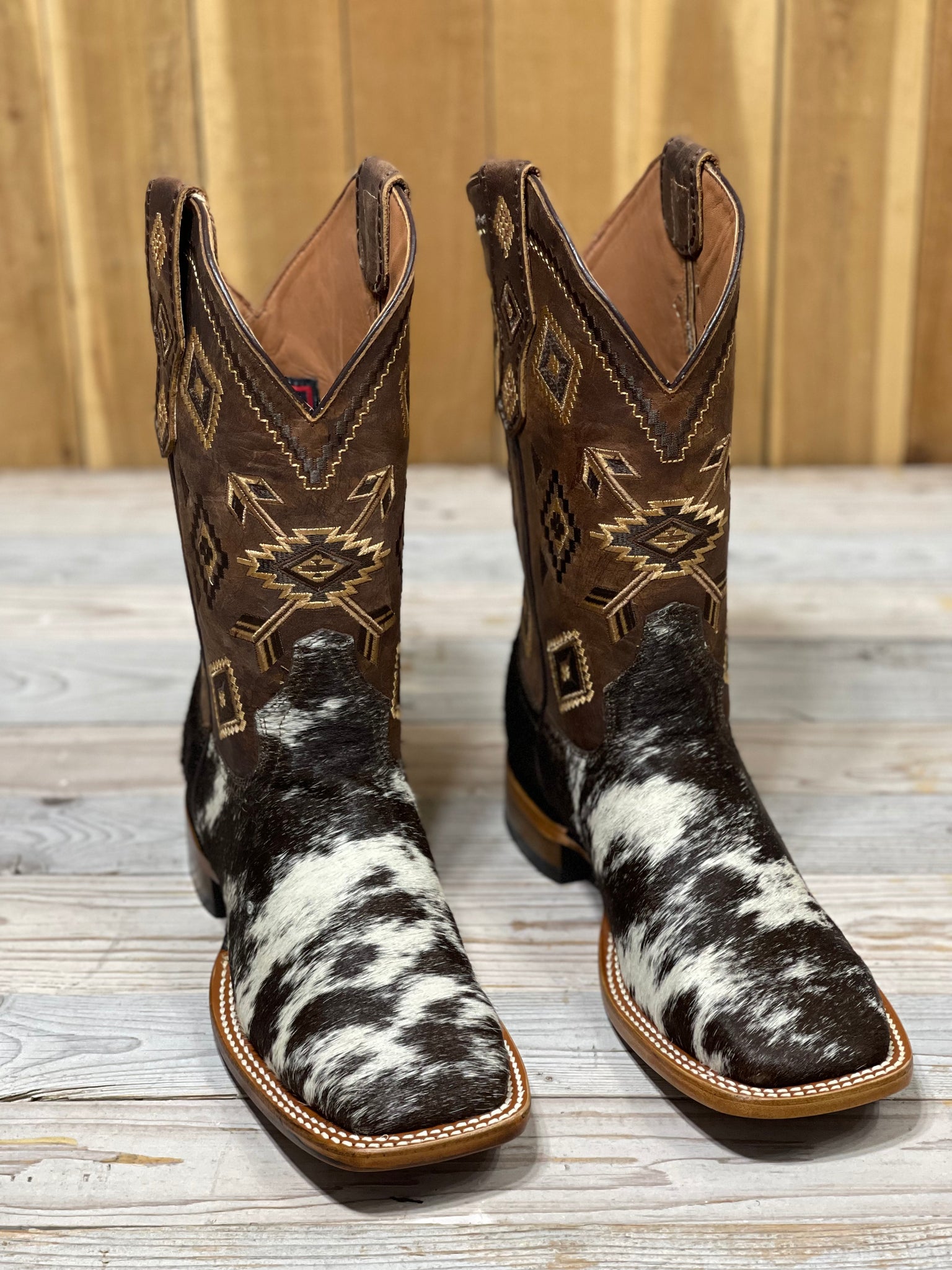 Exotic Boot “Molten Brown” Cowhide Size 9