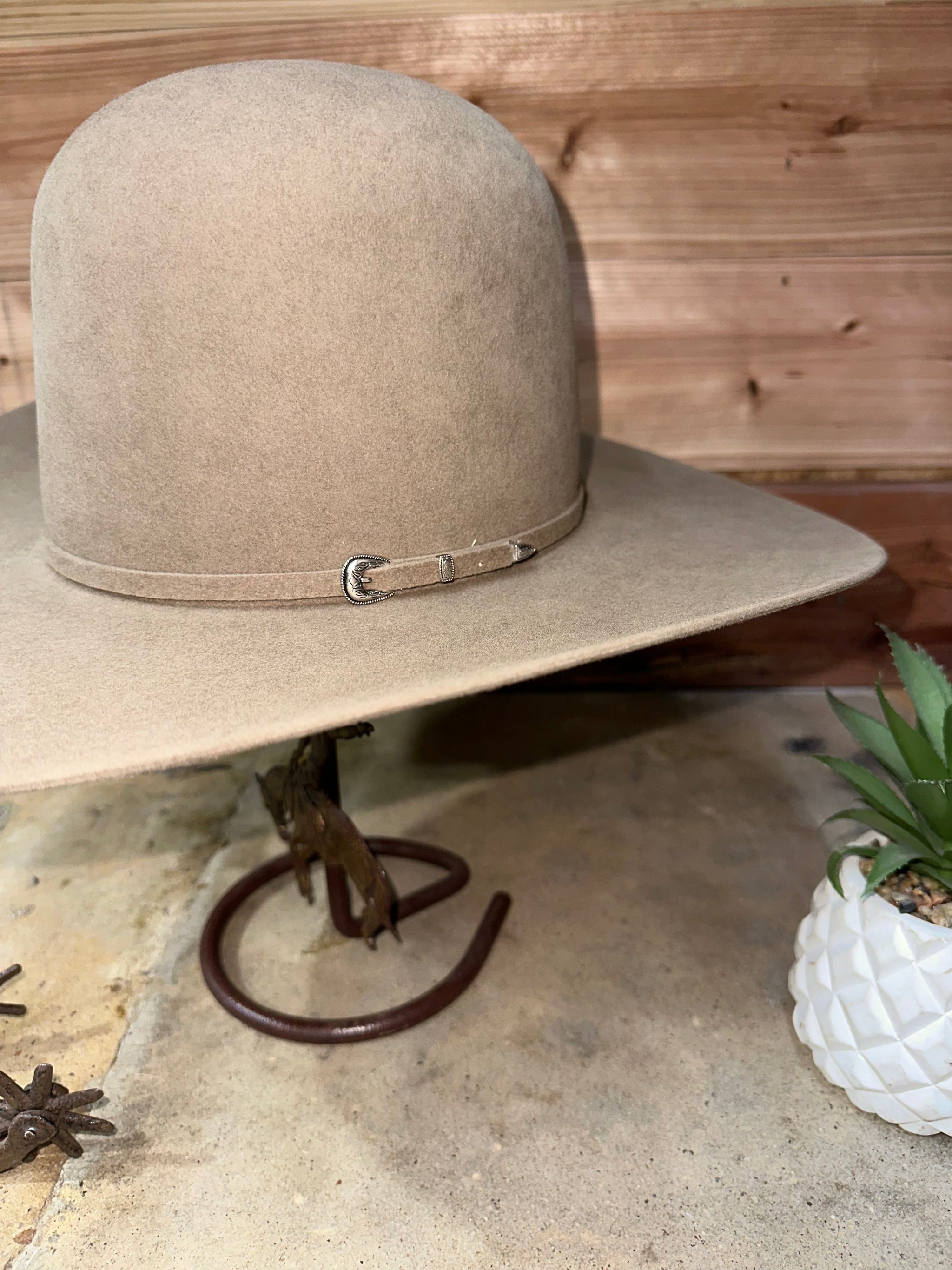 Rodeo King Pecan 7X Felt – Roman Valley Ranch