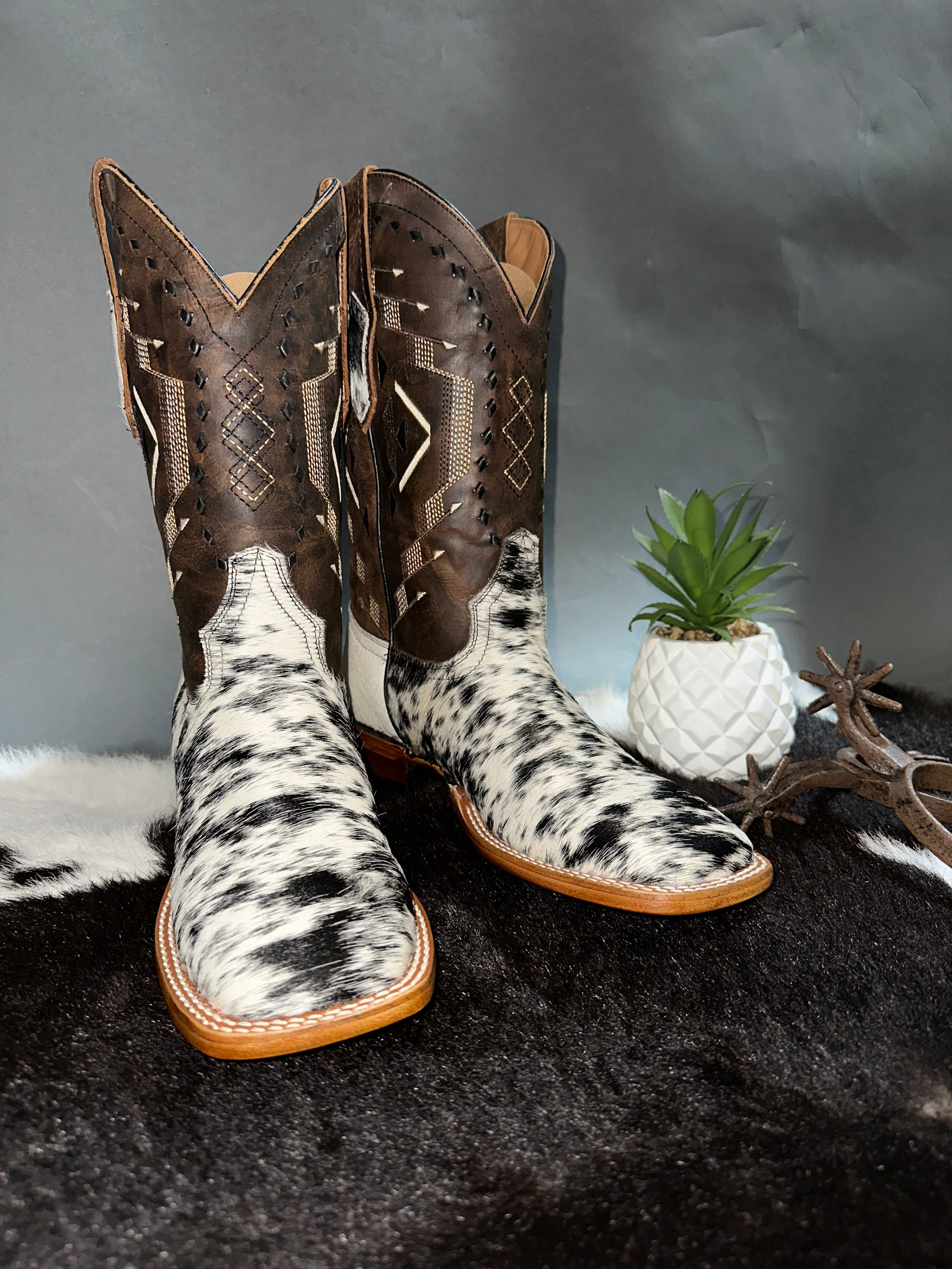 Hometown Hair on Hide Cowboy Boots Men\'s Size 8 Baby Cowhide Boots – Roman Boots TX RB main image 4