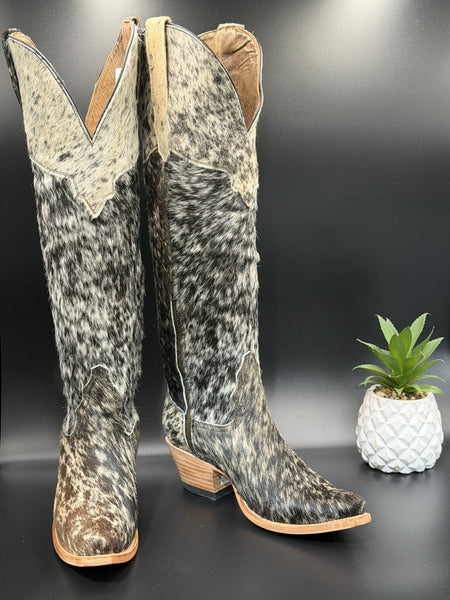 Ruby Tall Cowhide Sz: 8