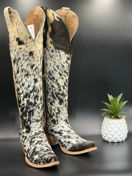 Ruby Tall Cowhide Sz: 7.5
