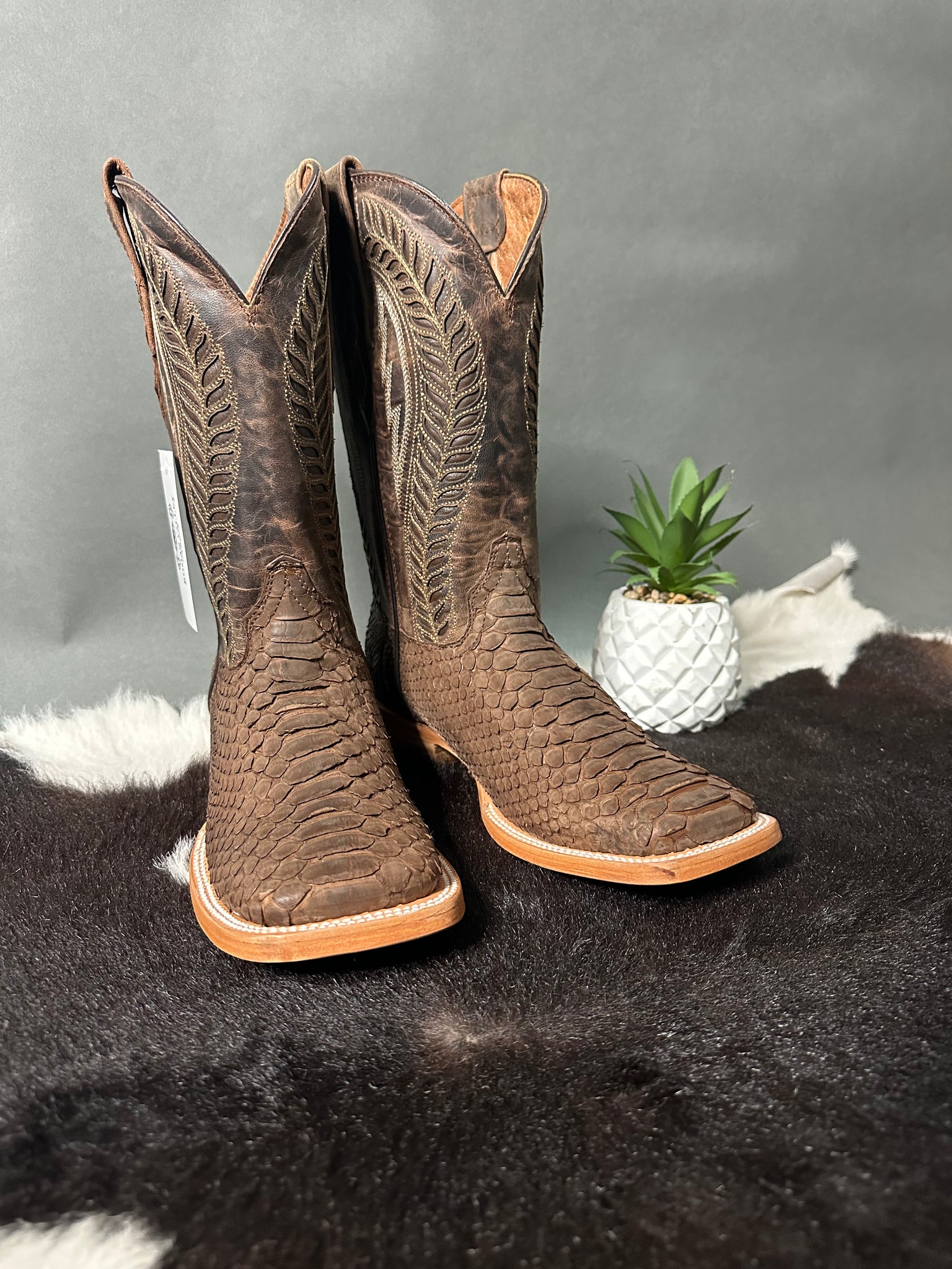 Exotic Diamond Python Boots Exotic Python Antique Saddle Boot – Roman Valley Ranch