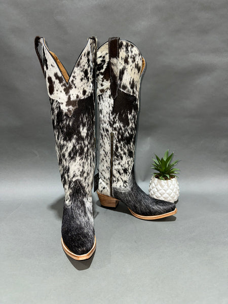 Ruby Tall Cowhide Sz: 6.5