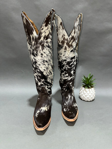 Ruby Tall Cowhide Sz: 7