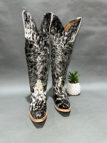 Ruby Tall Cowhide Sz:9