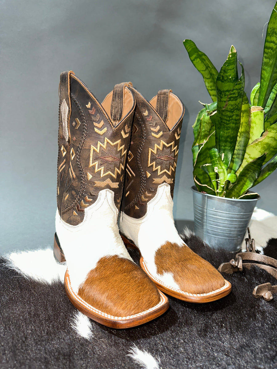Exotic Boot Miel Cowhide “Long White” Sz 6 – Roman Valley Ranch