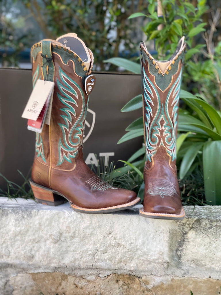 Ariat hot sale woman boots