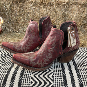 Women Dixon weathered red shoes